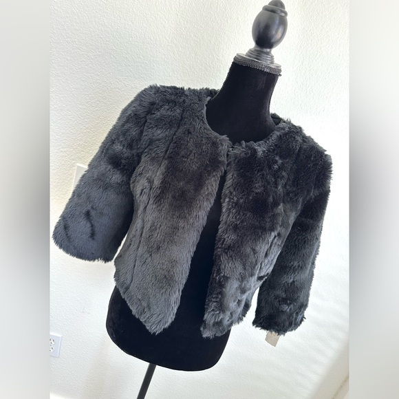 LUXURY FUR COAT - Picture 6 of 9